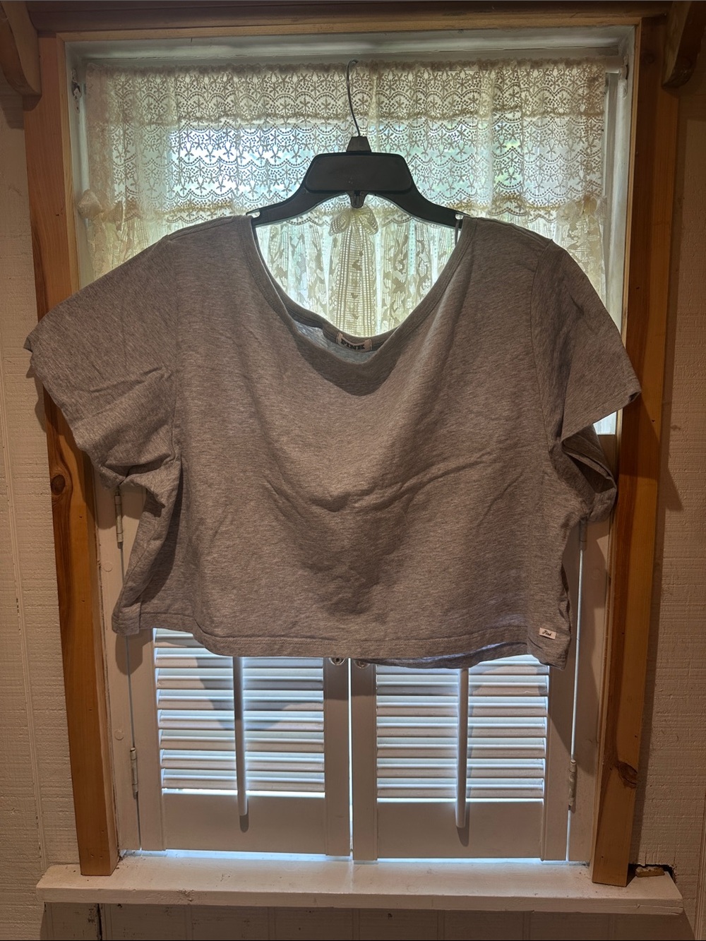 PINK Victoria's Secret Heather Gray Cropped Short Sleeve Top